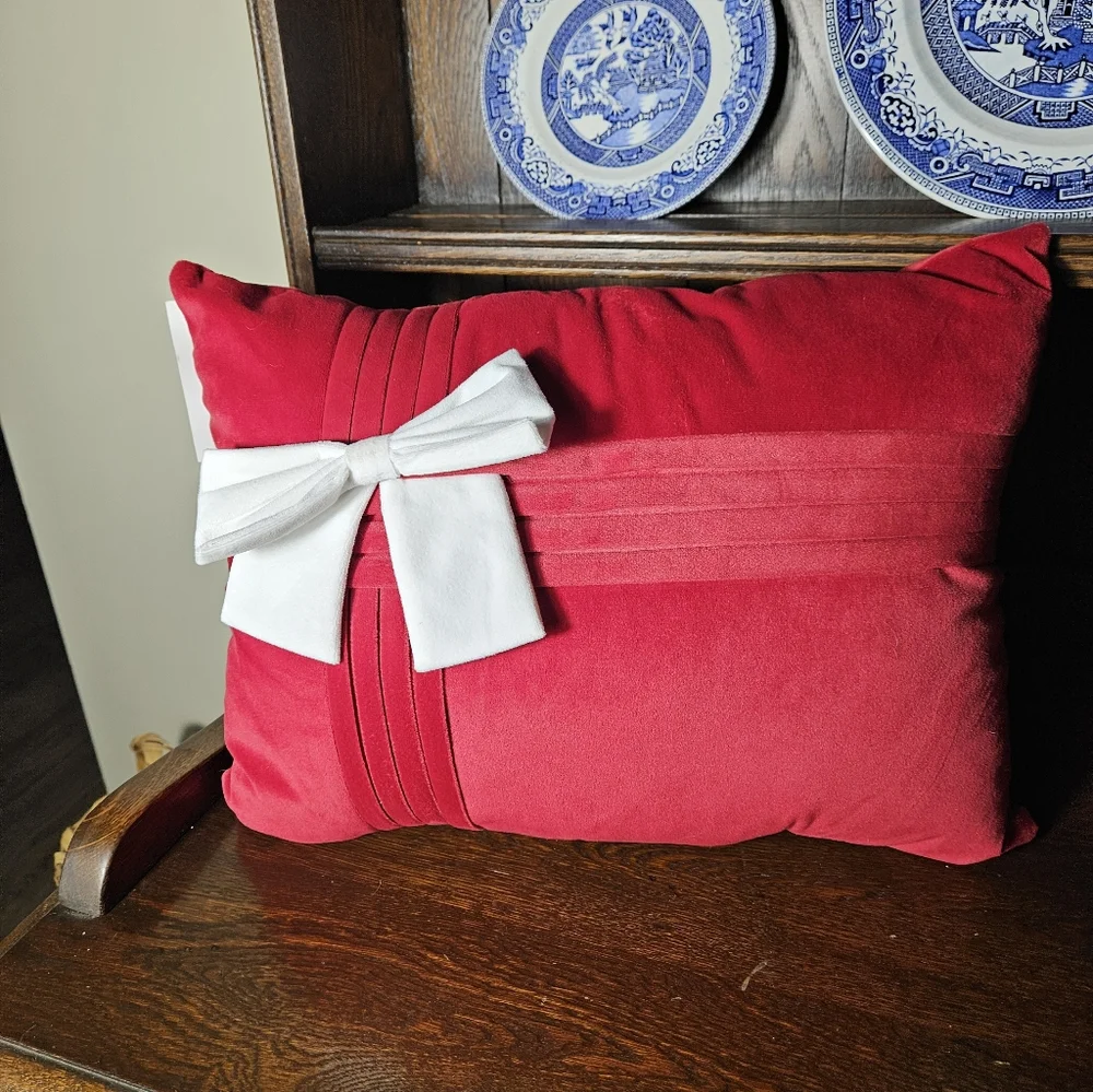 Christmas Throw Pillow Red and White Holiday Pillow with Bow